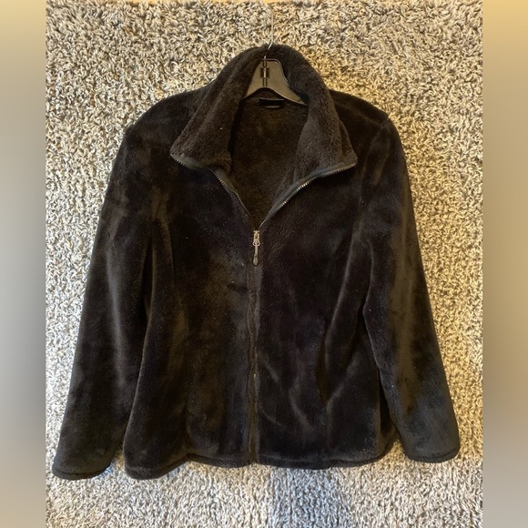 32 HEAT BLACK FAUX FUR Soft ZIP UP JACKET  - SIZE Large - Picture 3 of 9